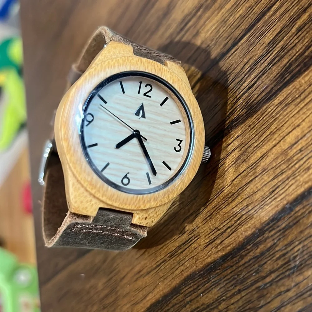 New - Women’s Wooden Watch by Treehut - Picture 2 of 4